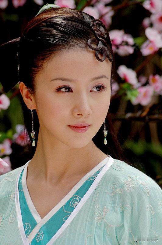 孙菲菲高调发文：前夫说他不养孩子，是为了给自己攒养老钱。


9月25日，孙菲菲