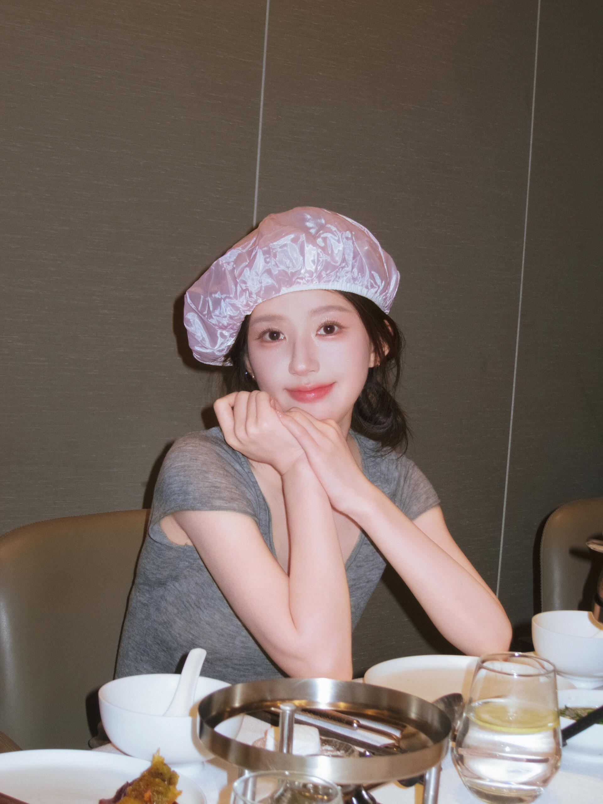 引领火锅帽帽er时尚潮流的萌女子是也[doge] ​​​