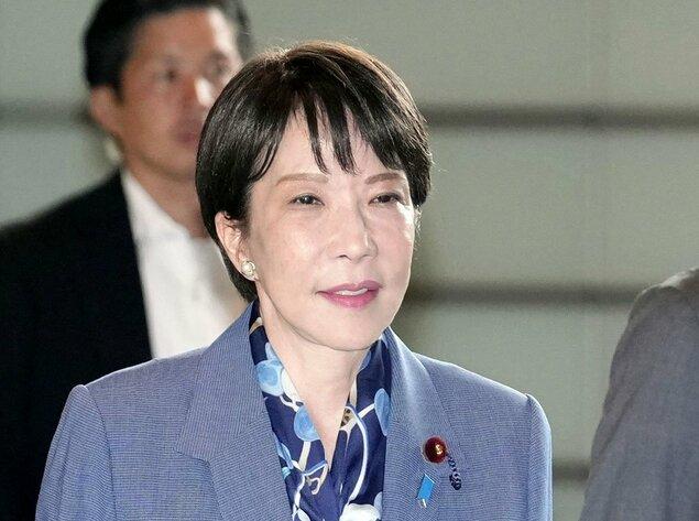 高市早苗拟“终战日”不拜鬼，主要来自美韩的因素。
8月12日，高市早苗拟不在“终