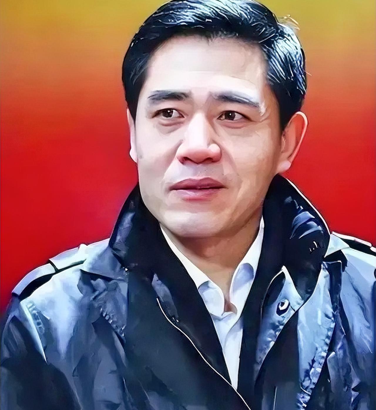 主持人曾问陈宝国：“你拍戏那么赚钱，能不能借我点钱花。” 而陈宝国的话却引得全场