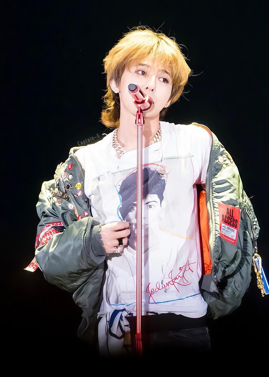 离了权志龙谁还这么宠我 数万人抢票的热情里，是他的宠粉心意：提前抢票、连座安排，