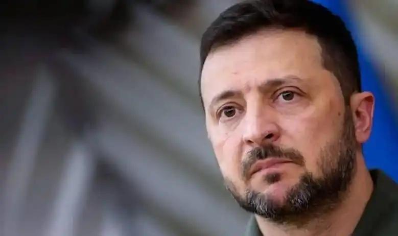 战场绝望催生核狂想？
泽连斯基放核言论，是真想要还是破防施压。
 
泽连斯基接受