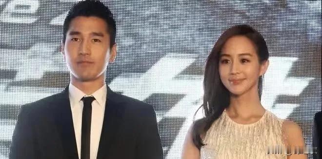 赵又廷之前的女友是张钧甯，而他们俩分分合合好几次，因为赵又廷想结婚，但张钧甯不想