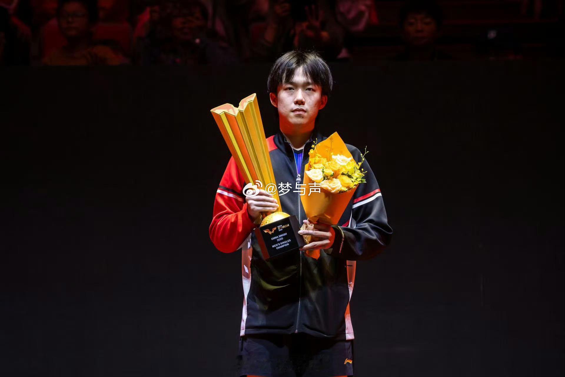林依轮说乒乓球特别上头 从林依轮的文字中能感受到那一份对于乒乓球的炙热，说乒乓球