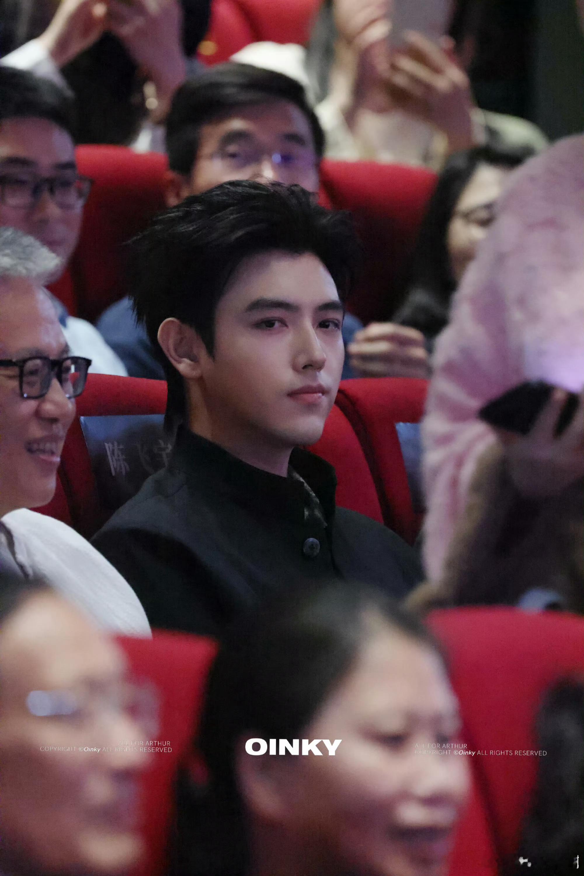 陈飞宇电影首映状态跟着陈飞宇在苏州学非遗少年意气尽显锋芒，陈飞宇出席电影首映，状