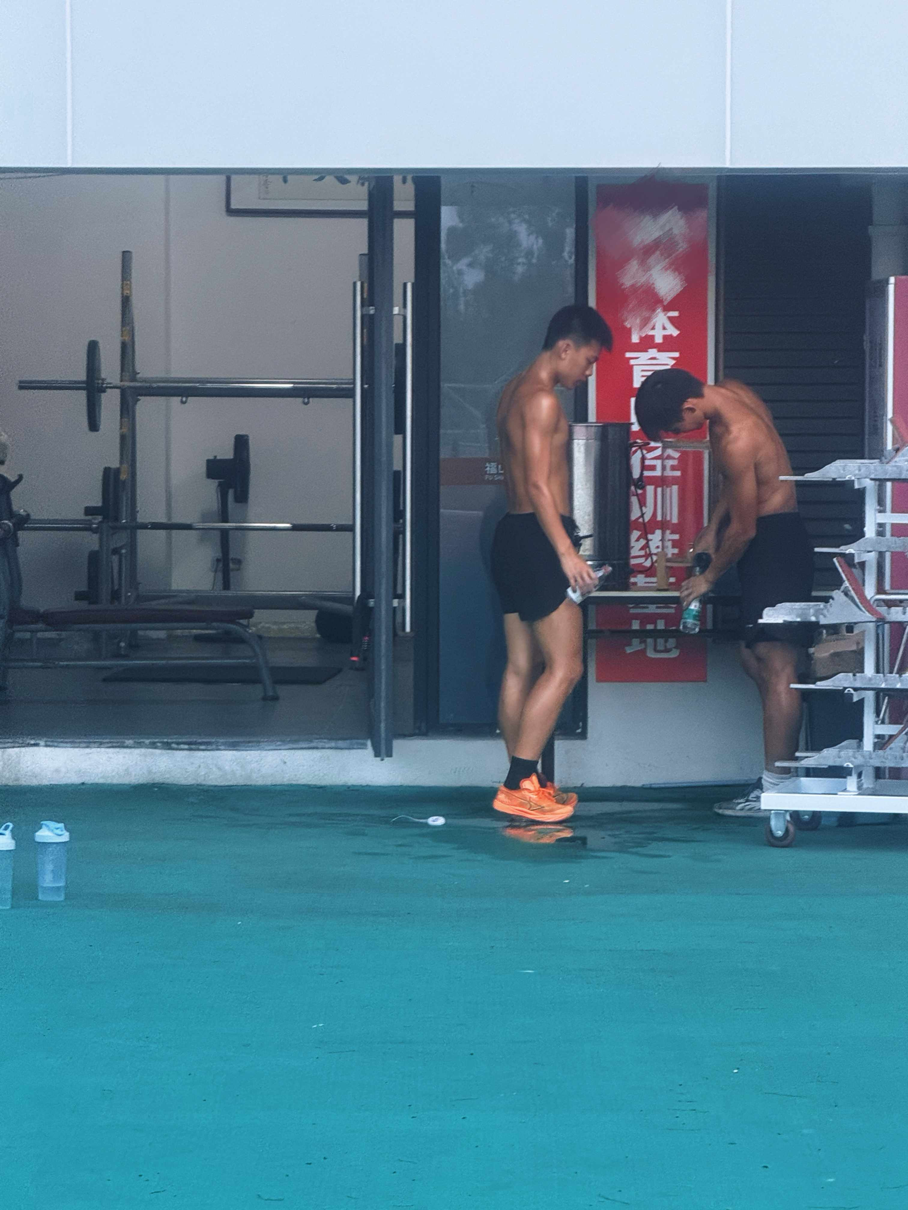 兄弟们今天一起过的都七夕快乐