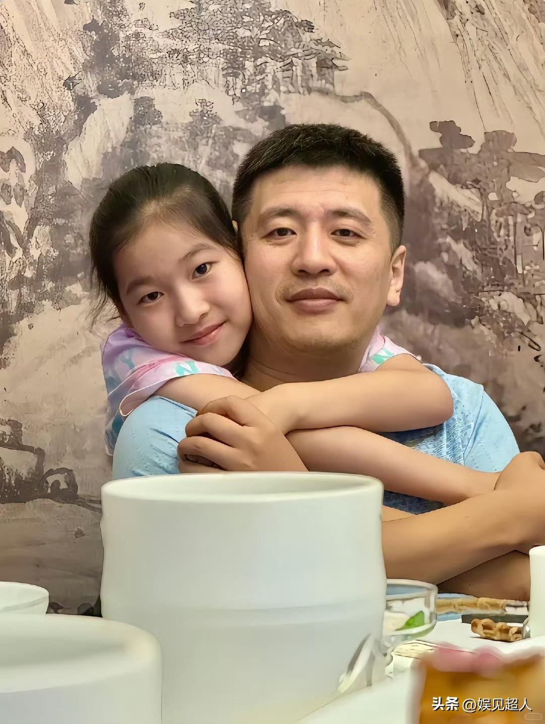 张雪峰这辈子最放心不下的，肯定是他不到11岁的女儿。当年为取名翻了半年字典，给女