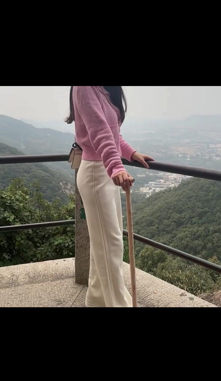 156穿出165，不是玄学，是算出来的。
短上衣别贪短，腰上3到5厘米，刚好看腰