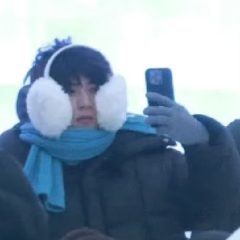 给刘耀文吹成潦草小狗了刘耀文毛绒耳包 刘耀文毛绒耳包真的好可爱啊 