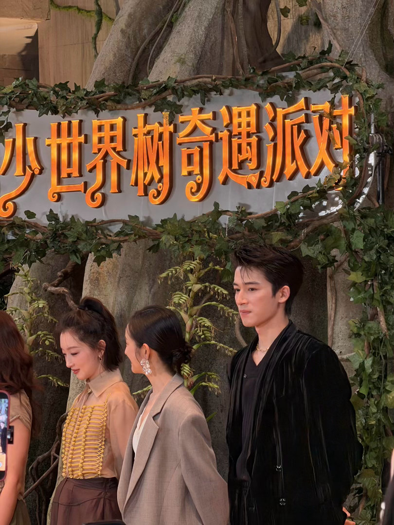 林依晨感谢邓为王星越 邓为和王星越在花少8里也太靠谱了吧！林依晨说全程行李都是他