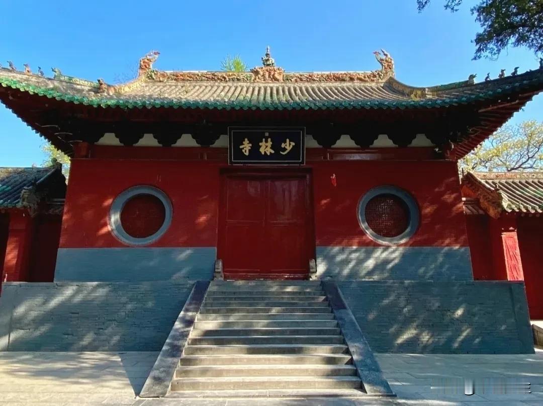 少林方丈释永信戒牒被注销，佛门CEO身份落幕

中国佛教协会正式注销释永信戒牒，
