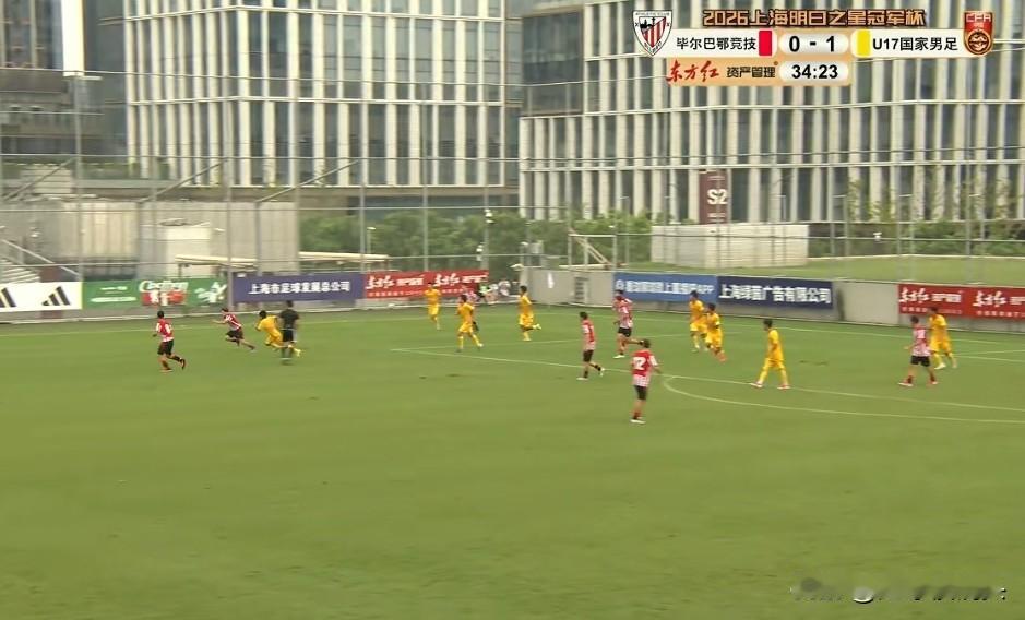 U17小将3:2逆转阿森纳U17这场确实漂亮。尤其是2m高的赵松源梅开二度简直是