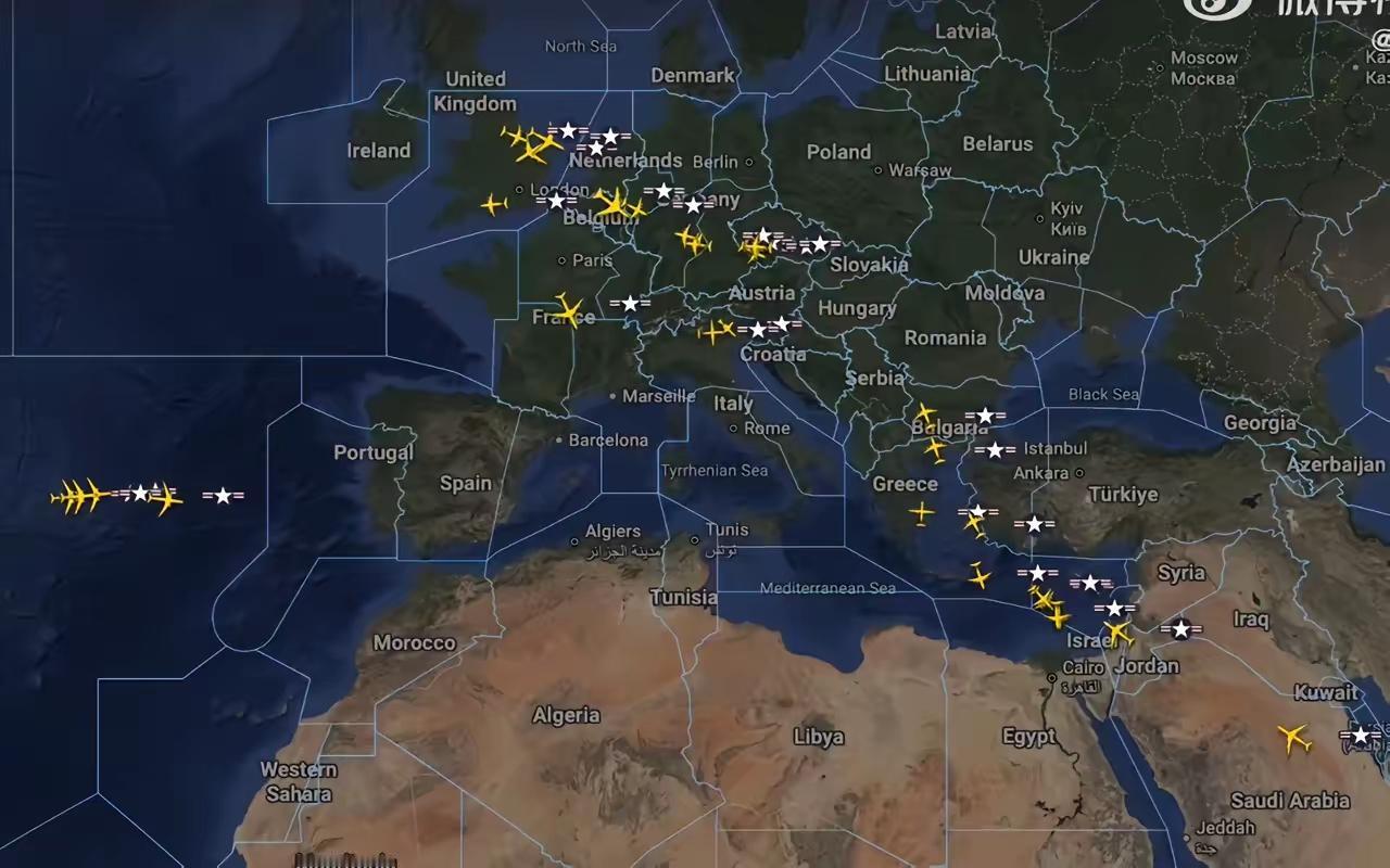 快讯！美军运输机频繁降落以色列本古里安机场！
这无疑是地区局势升级的清晰信号。这