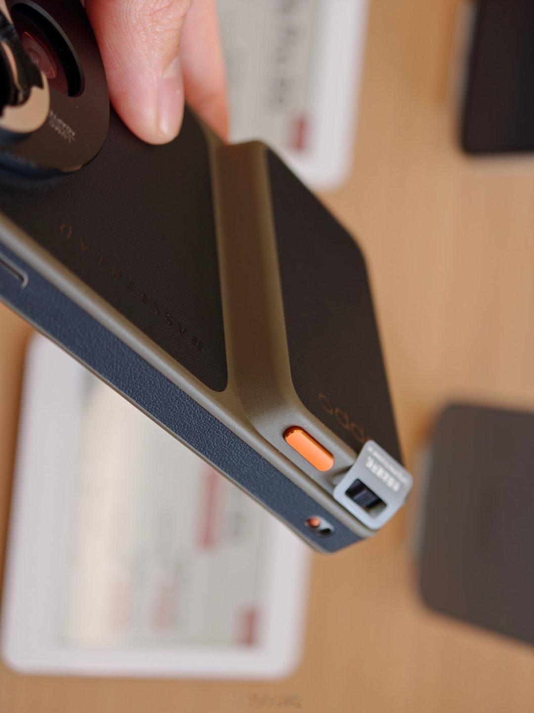 fx9u这个摄影壳手柄是不能拆卸的，是和手机壳一体的 