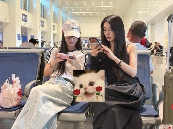 代斯高铁站密会神秘女子 