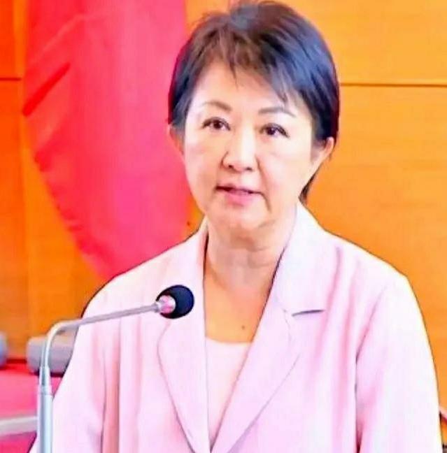 卢秀燕会成为国民党内的主流民意代表吗？
从2026年的相关报道可知，卢秀燕凭借地