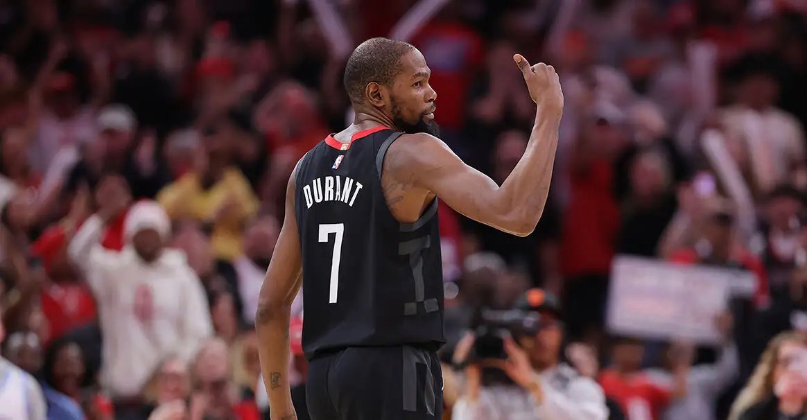 杜兰特：离开太阳是我生涯首次被赶走 因此投进绝杀感觉格外好NBA常规赛杜兰特 北