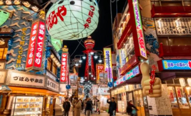 以前香港人最馋日本那套贴心服务，结果这几天闹心了：大阪心斋桥一港客吃完火锅，被店