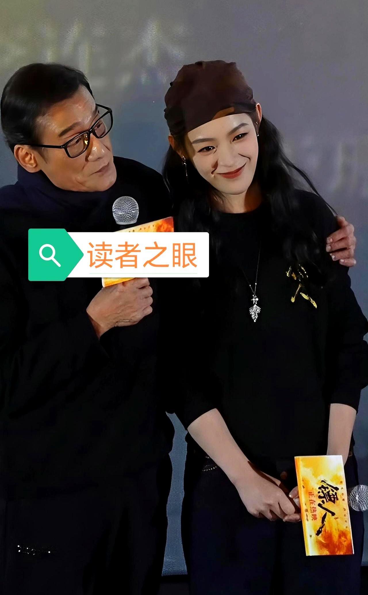 梁家辉在《镖人》片场，一把掰过陈丽君的肩膀，声音压得很低：“你不是越剧演员，你是