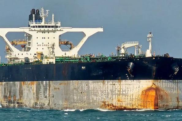 美国又在公海“抓船”，这次轮到俄罗斯油轮了。

美国军方称1月7日，在北大西洋扣