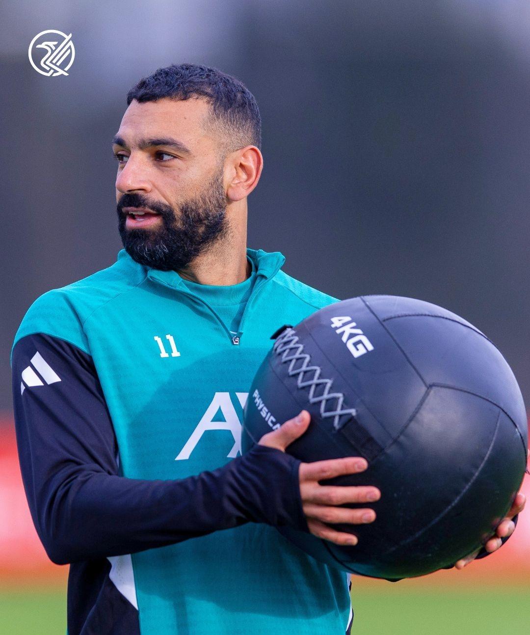 欧洲转会新闻！
★他回来了！
萨拉赫已回到利物浦进行训练，目前也没有法老离队的传