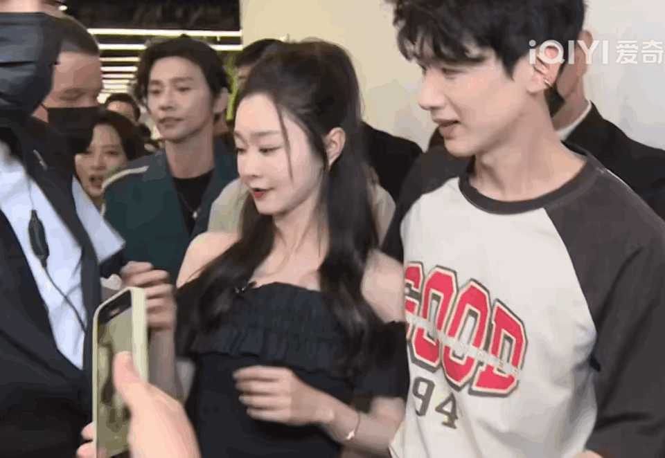 #第一次嗑内娱cp#啊啊啊啊啊啊啊啊全程搂着宋轶姐姐扫楼！！！这谁不嗑啊！！！ 