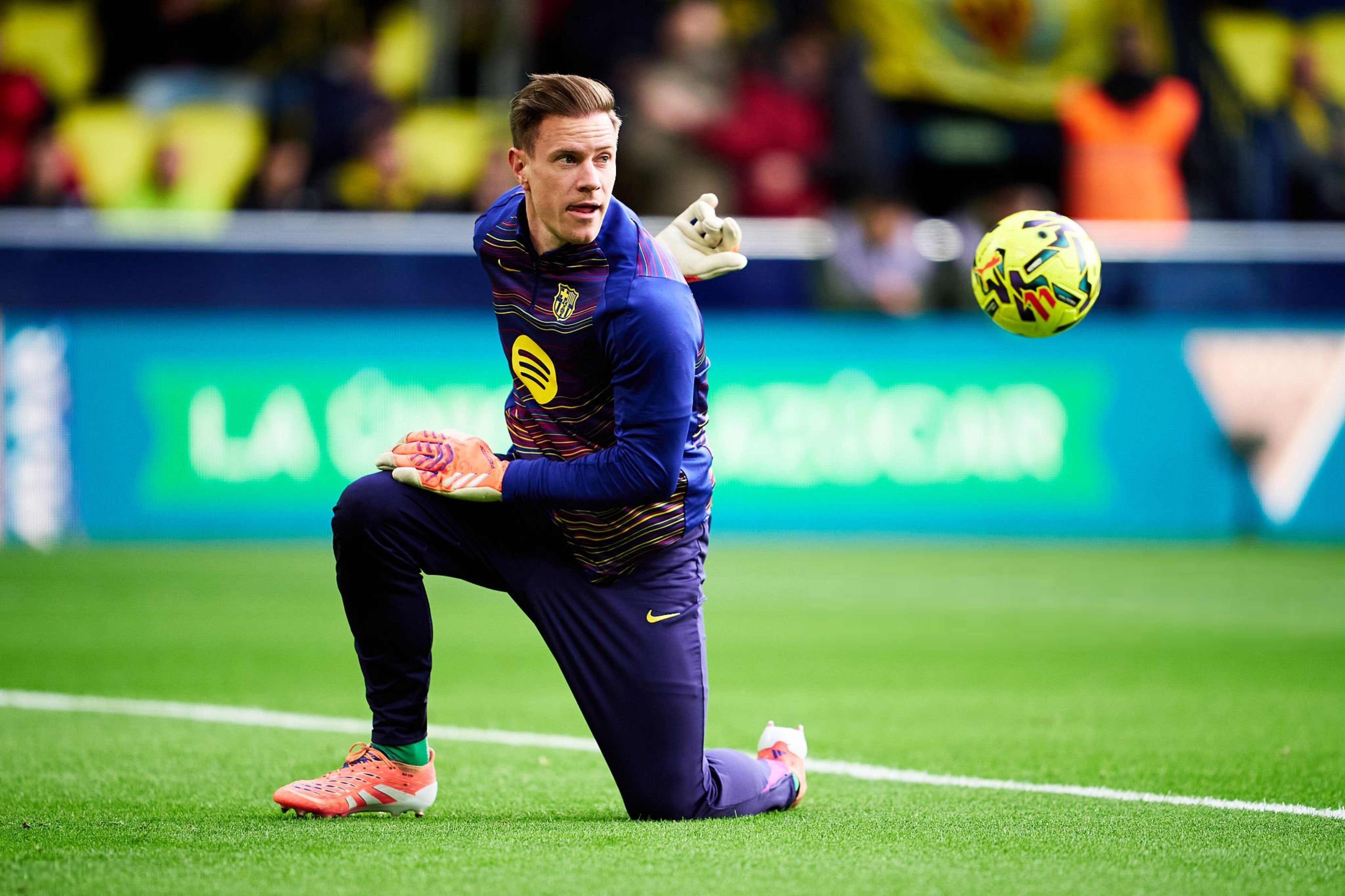 世体：赫罗纳将全力租借特尔施特根至赛季结束。体育大赏巴萨至死不渝红蓝魂