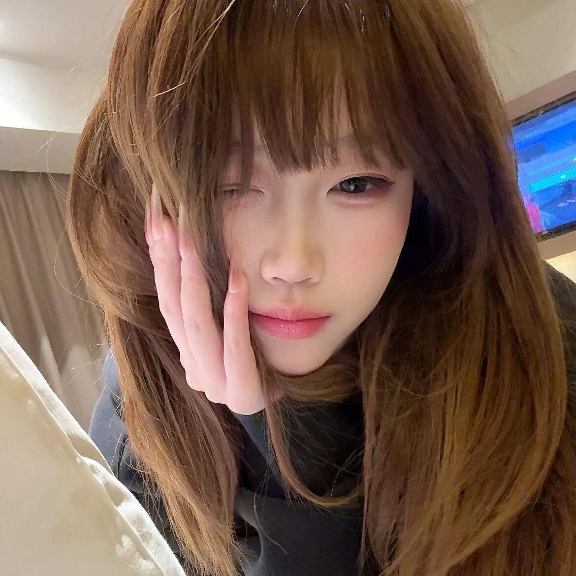 𝙒𝙚𝘾𝙝𝙖𝙩女生头像｜无水印女头｜氛围感头像｜小众女头 