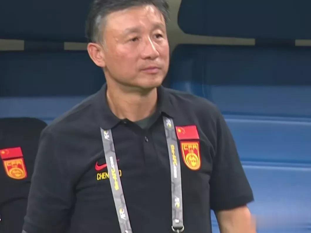 成耀东果然非同寻常，硬生生在自己的主场把国奥的出线形势打成了被动局面，试问国奥长