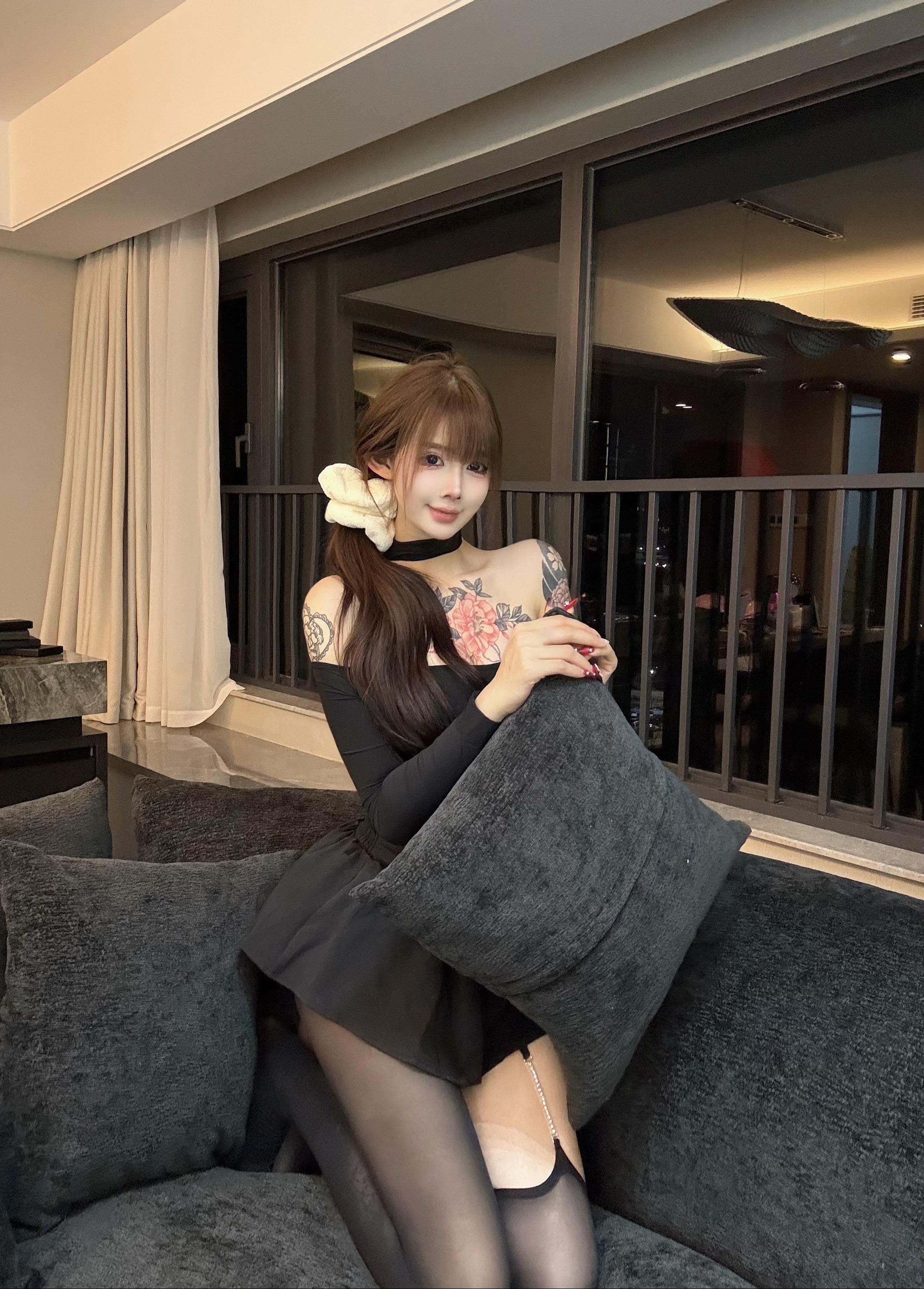 今天看了件喜欢的衣服 他只有s码.