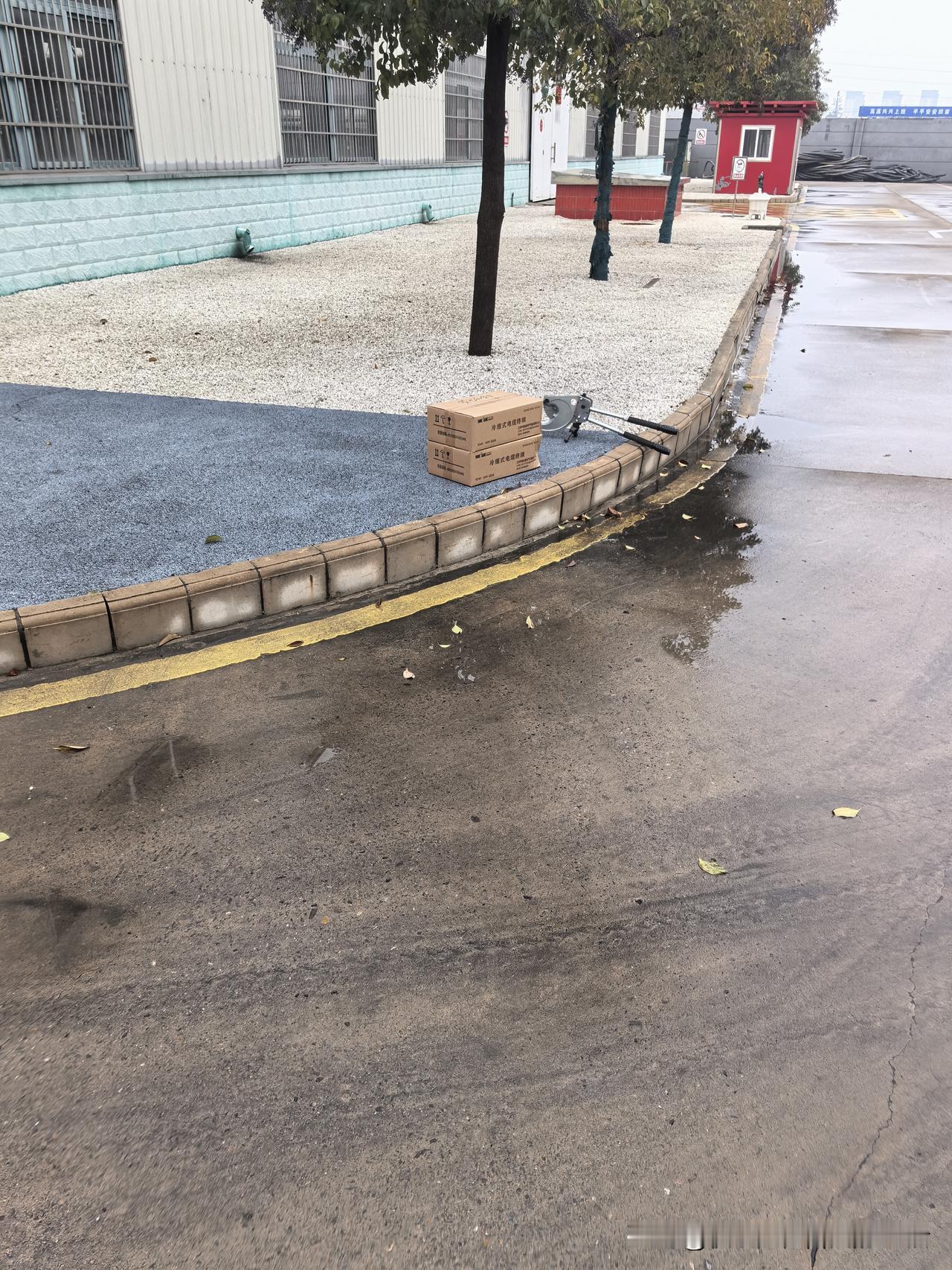 分享我这周有趣的事：除了工作就是生活，每一天都在努力搬砖。