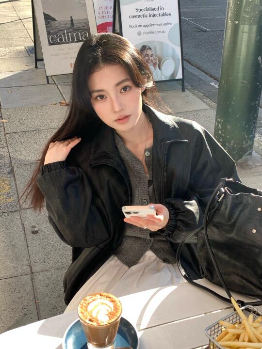 High Society kind of afternoon🖤