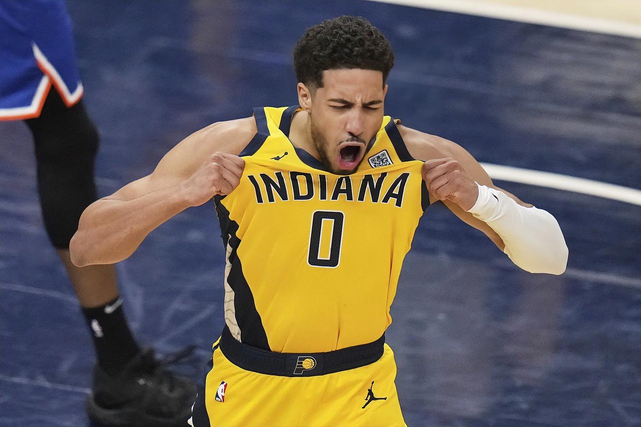 NBA季后赛历史第一次出现？？？

哈利伯顿砍下32分12板15助4断0失误！！