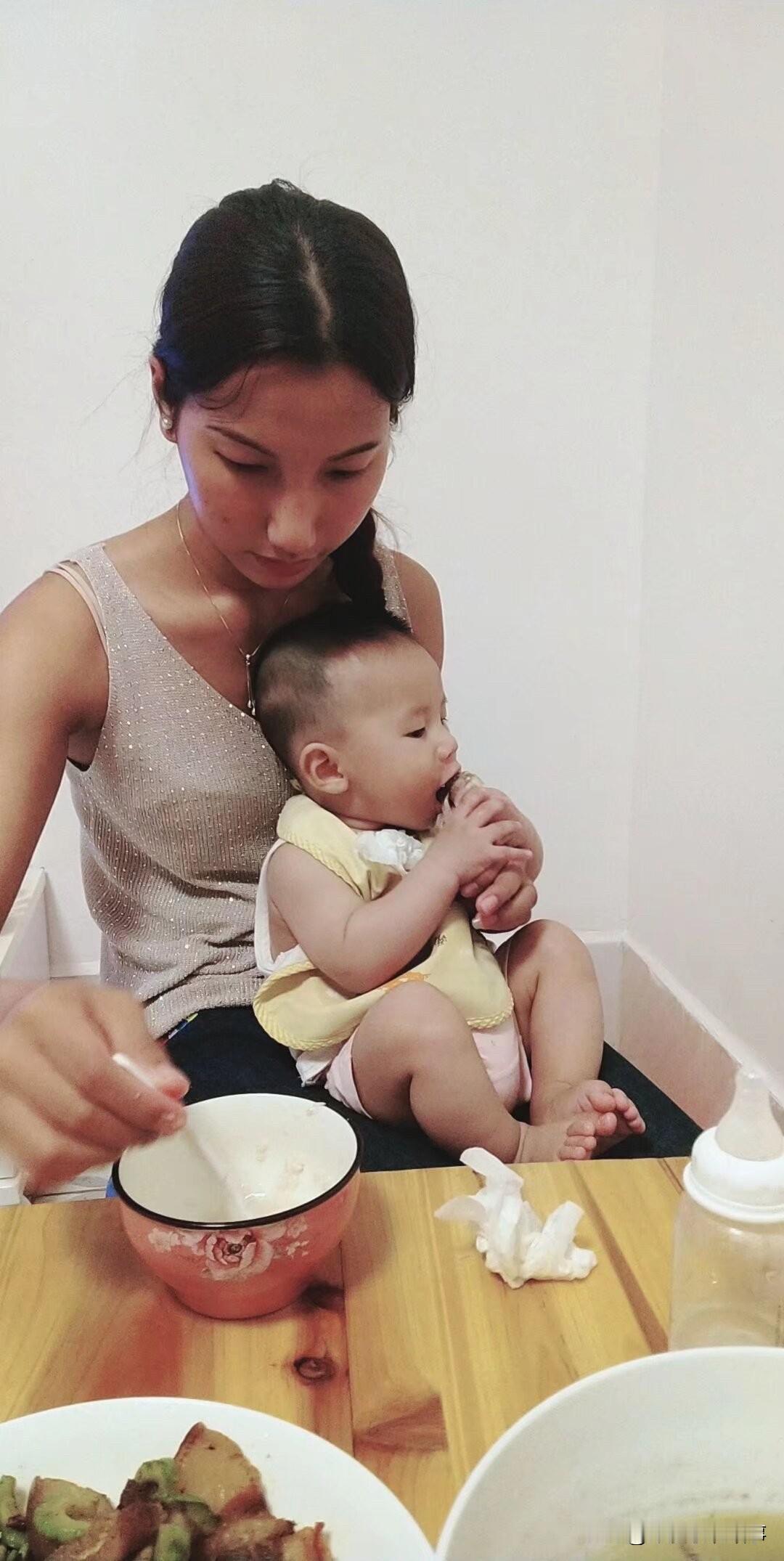 儿子准备八岁了，越大越调皮，上学也注意力不集中，今早老师又叫家长，你家娃笔都没有