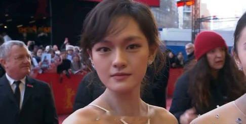 文淇柏林红毯呼声 文淇柏林红毯呼声真的太棒了啊，现场氛围感真的太好了啊，满满的都