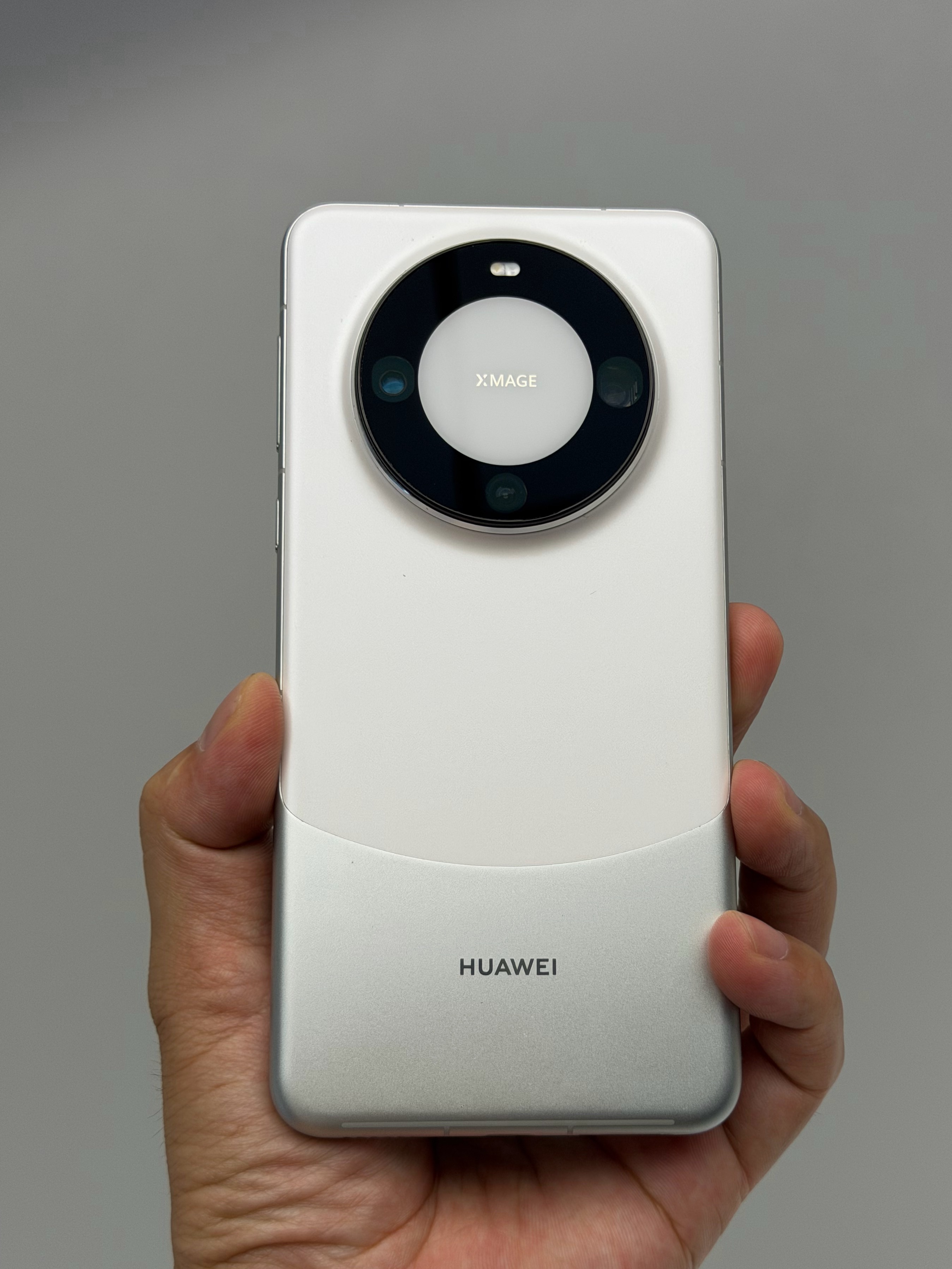 我愿称这台手机是华为最火爆的手机，麒麟5G回归的华为Mate 60 Pro，没有