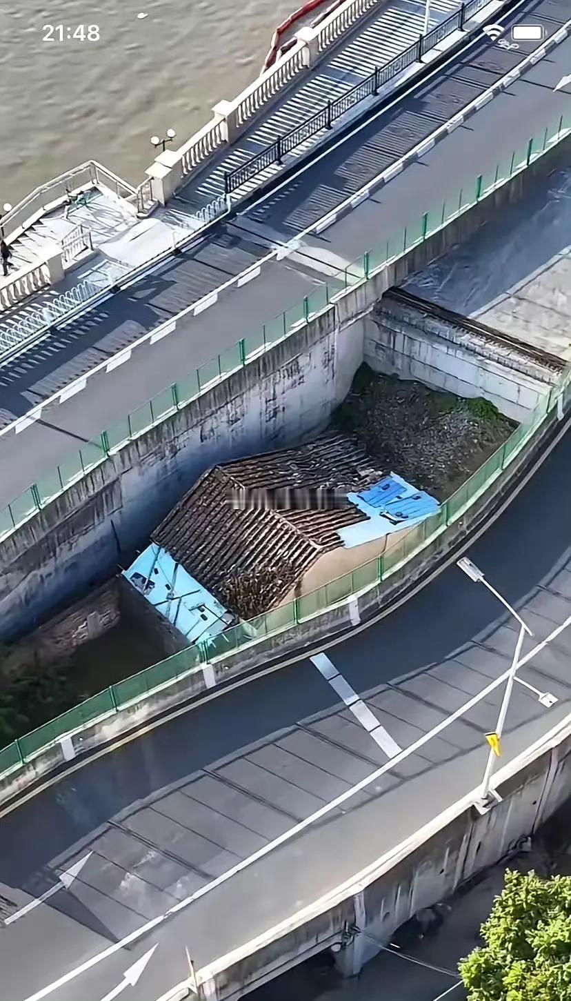 人不能太贪，天上的馅饼你能稳稳接住吗？
海珠之眼的结局，一文不值！住又不能住，卖