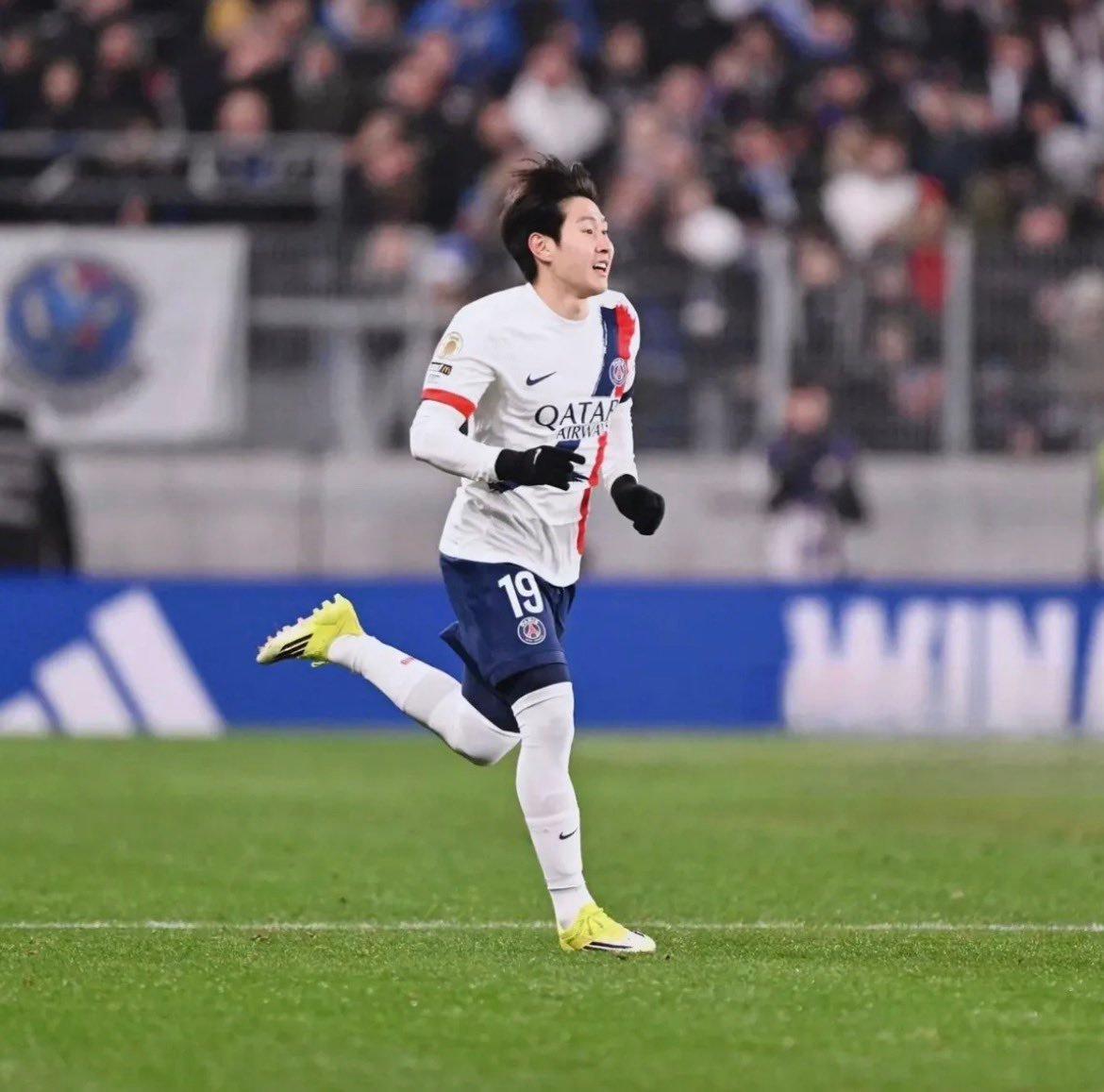 法甲  🚨李康仁🇰🇷拒绝了马德里竞技今冬的浓厚兴趣！ ❌总之，对于巴黎圣日