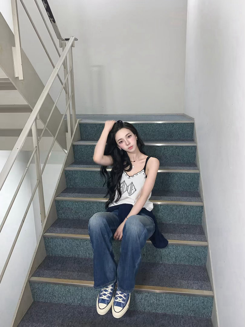 娥家青春洋气女 