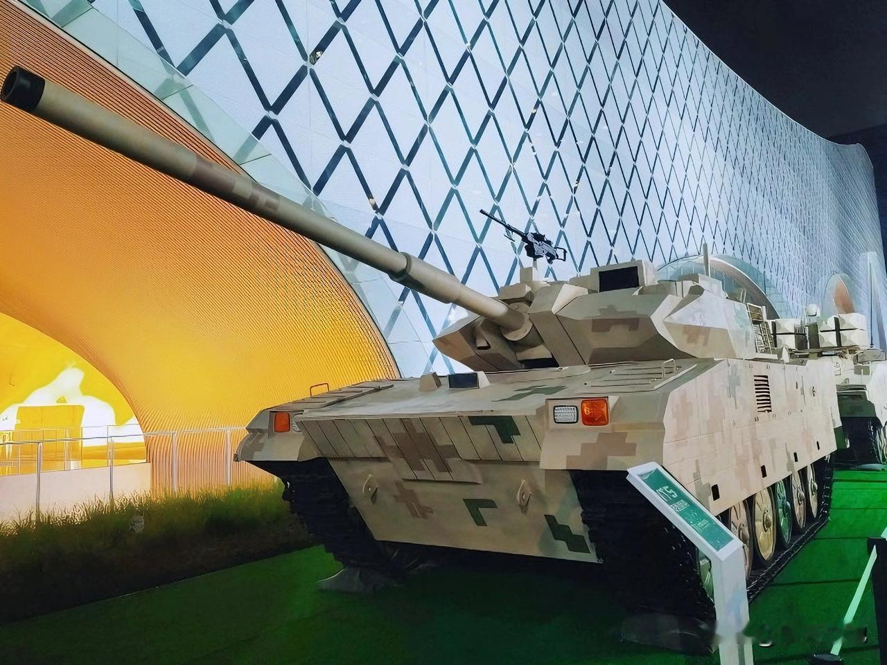 国产兵器——外贸轻型坦克
这是VT5外贸轻型坦克，被誉为战场上的猎豹，是国产15