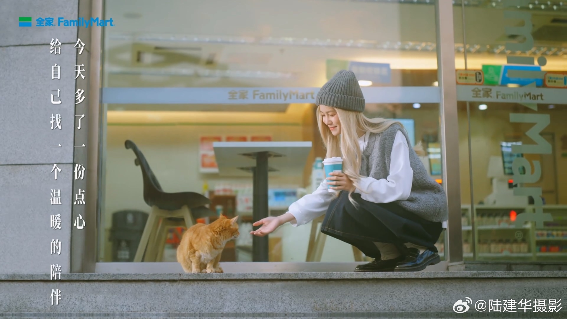 朋友们，你有没有遇到过压力爆棚的场景？那种报表堆成山，会议一个接一个，主管还在后