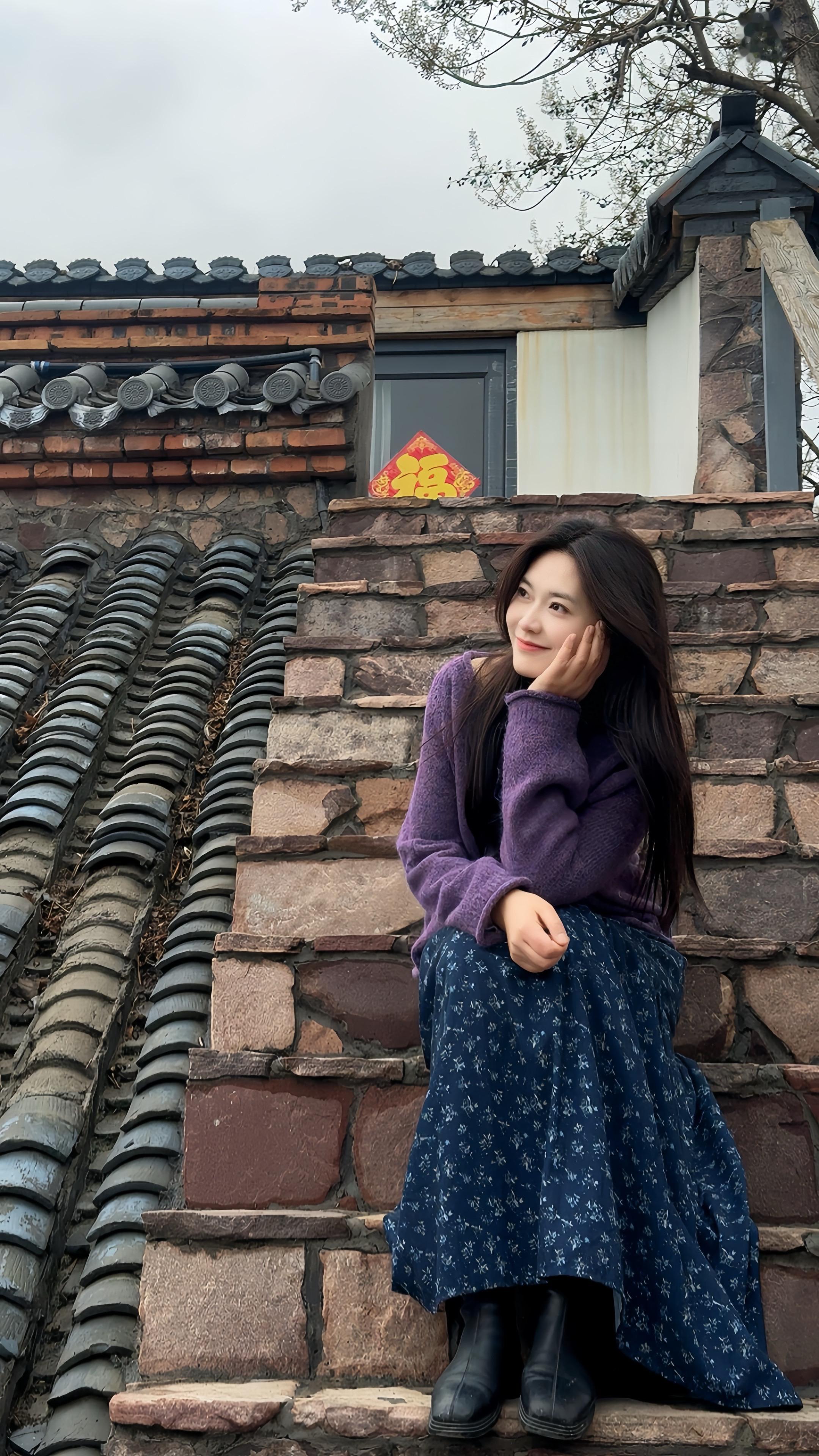  阴天，适合窝在角落，听一首老歌