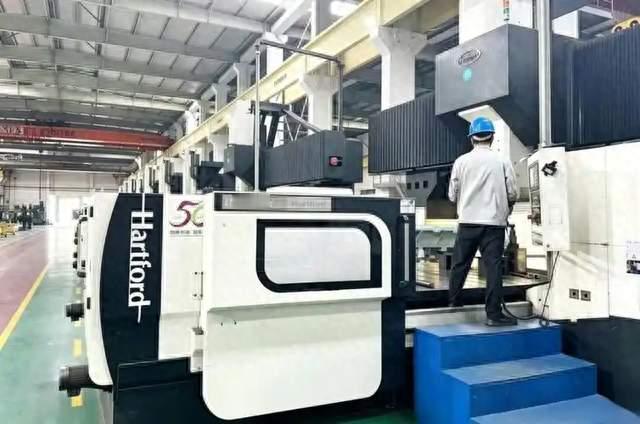 众泰汽车复工复产，模具工厂全面恢复，新车进入批量验证阶段