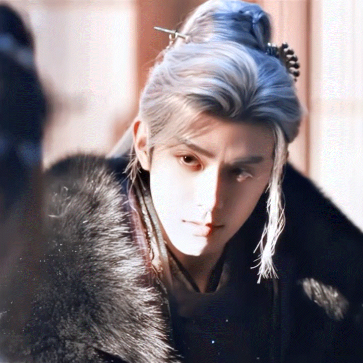 没认出来这是邓凯白毛+阴湿+病娇+帅哥=邓凯？？？等等，让我缓缓，这和我认识的纠