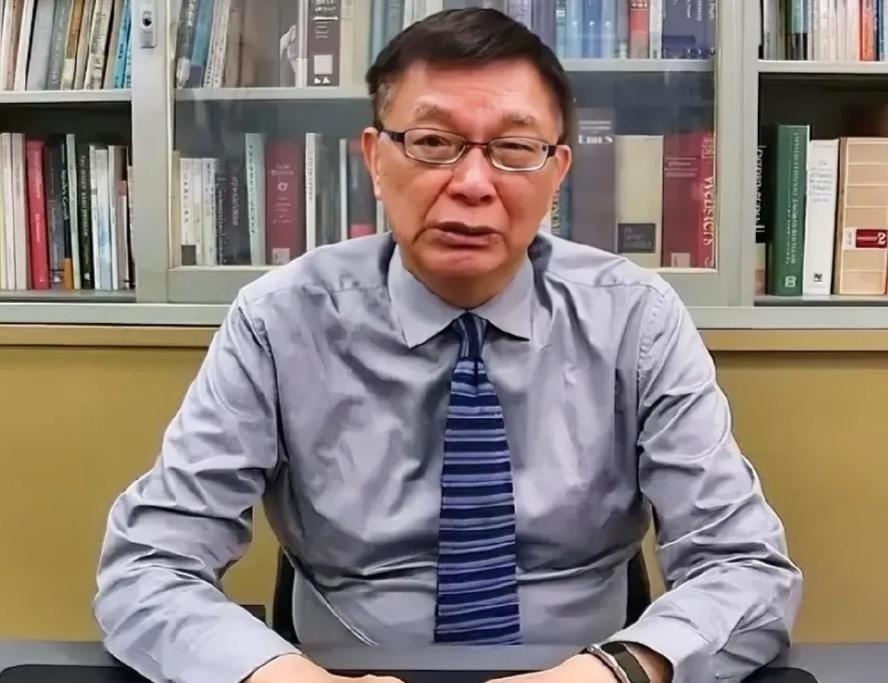 台湾名嘴苑举正曾说：大家有没有发现，这次大陆和日本的外交事件，所有国家没一个敢站