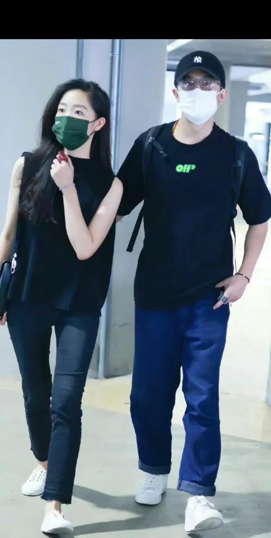 #黄轩女朋友#素人女友漂亮有气质[哇]女朋友长得非常舒朗大气的样子。心想事成，早