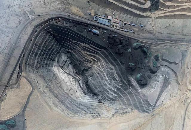 重要通知！2月1日起施行！第一条就事关人民币→