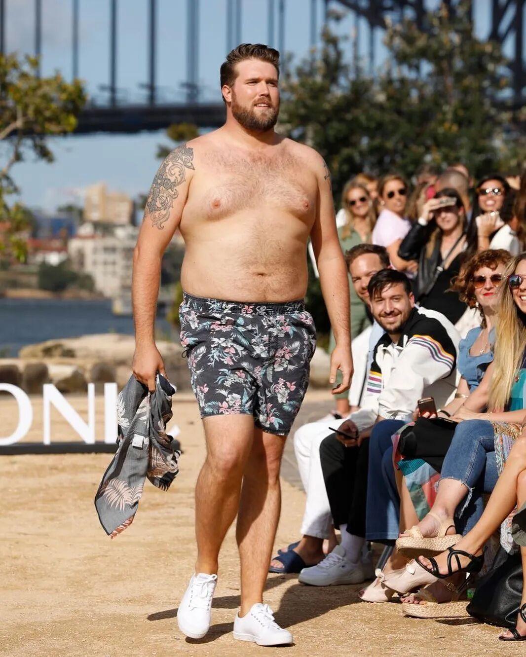 近年来，在“Body Positivity”（身体自爱）的推动下，西方时尚圈掀起