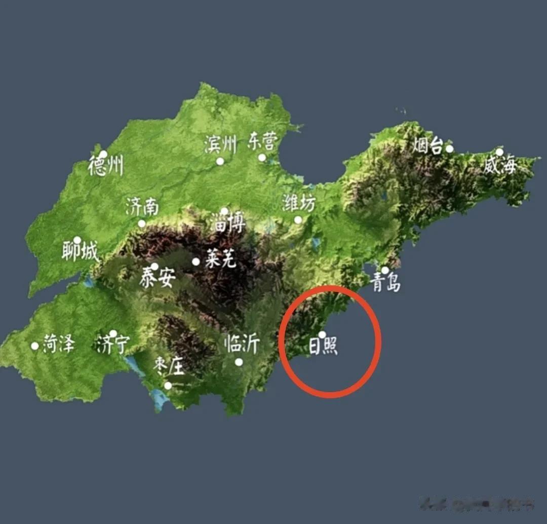 日照是一个海边小城，排除物价和房价，日照四季分明，非常适合居住，细腻的沙子，海岸