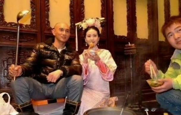 真情侣与假情侣，一目了然！不服看图 